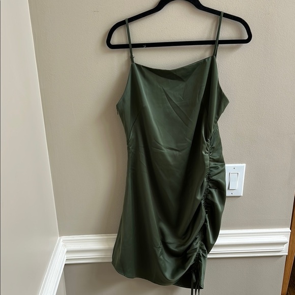 Glam Green Adjustable Party Cocktail Mini Dress Size Large - Picture 1 of 8